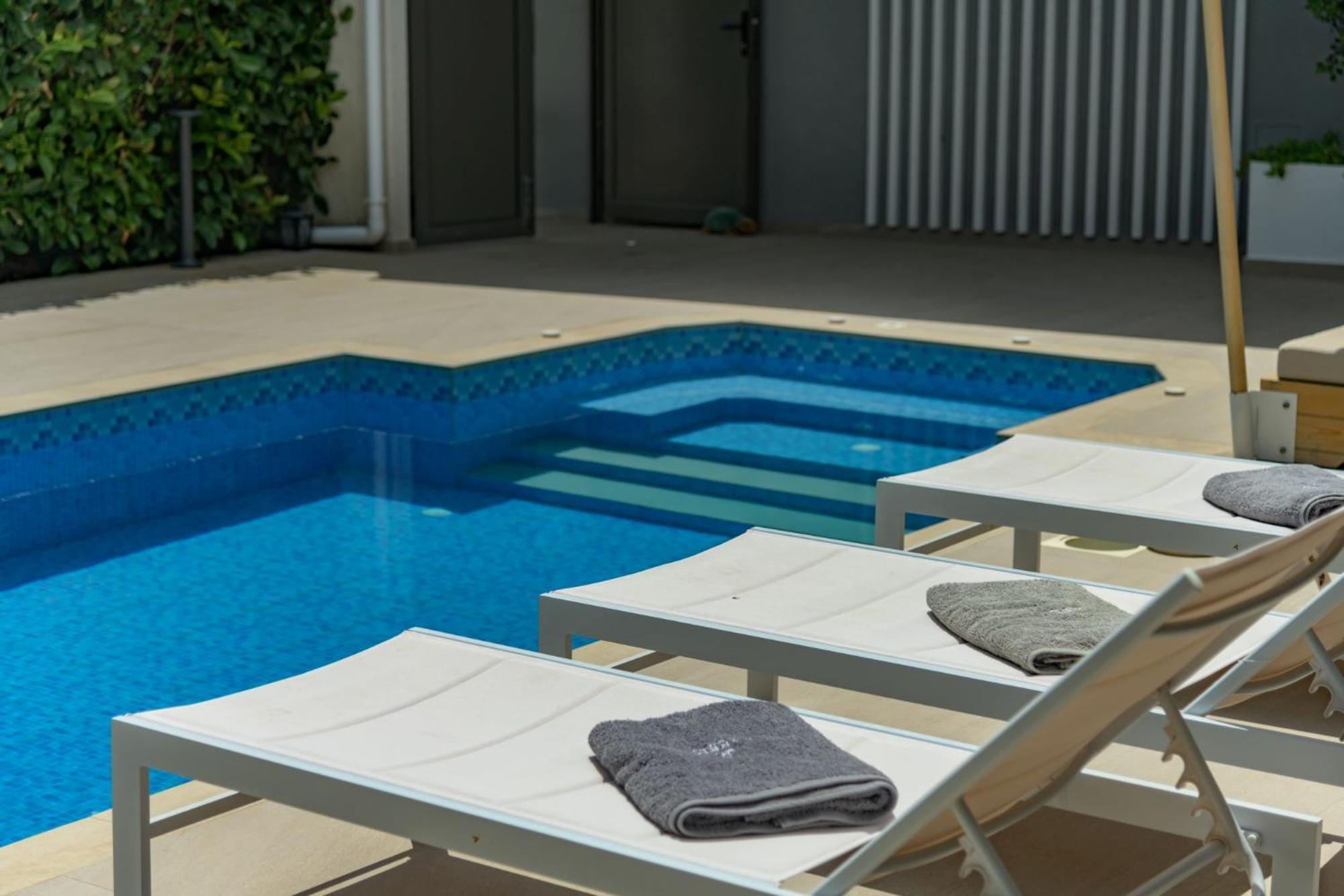 Dareia Suites Planos  Bagian luar foto